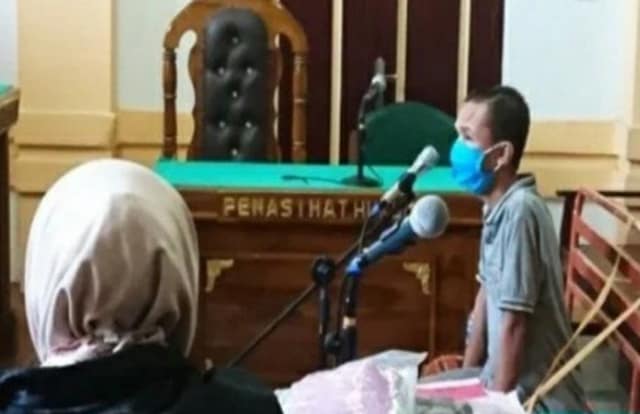 Terdakwa Doni Irawan Malay saat diadili Pengadilan Negeri (PN) Medan. (ANTARA/HO)